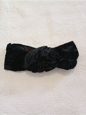 Eric Javits Black Velvet Knotted Headband